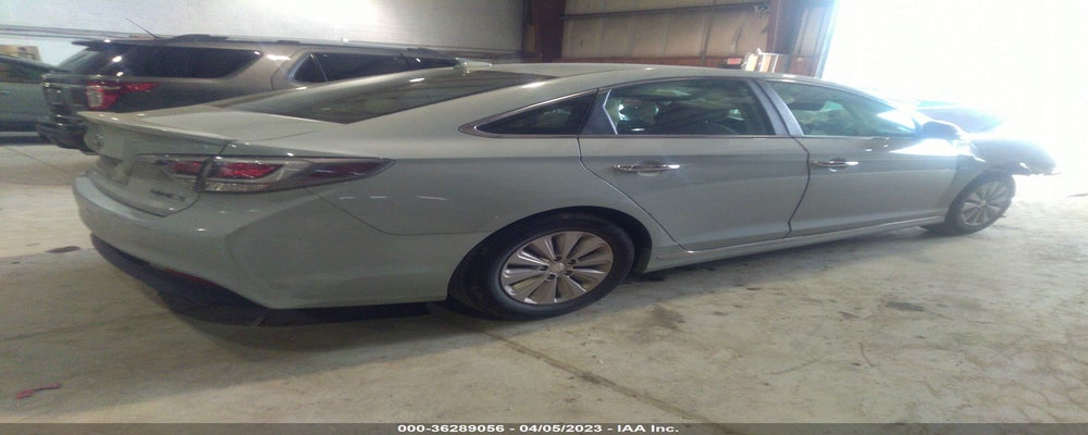 KMHE24L11GA009706 2016 HYUNDAI SONATA HYBRID photo no. 4