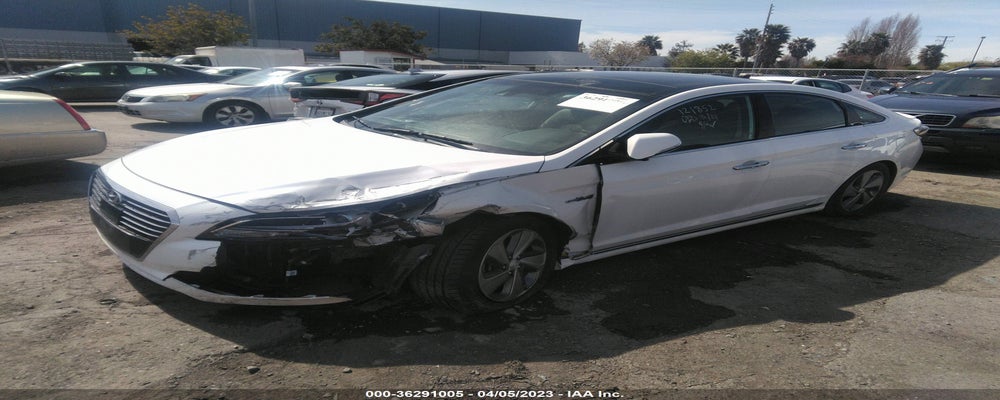 KMHE34L19HA043858 2017 HYUNDAI SONATA HYBRID photo no. 2
