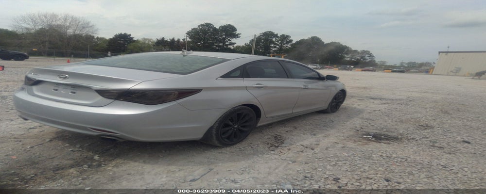5NPEC4AC9BH265454 2011 HYUNDAI SONATA photo no. 4