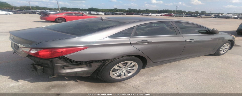 5NPEB4AC4BH035453 2011 HYUNDAI SONATA photo no. 4