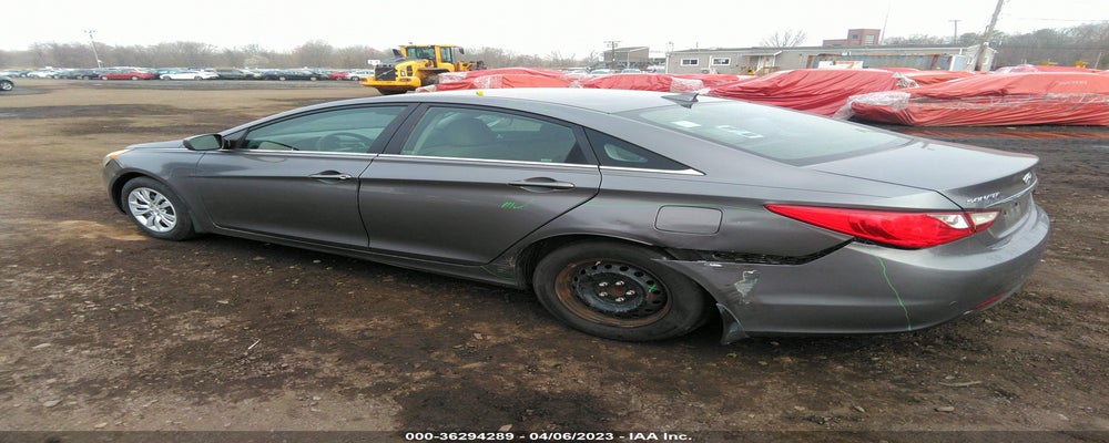 5NPEB4ACXCH345835 2012 HYUNDAI SONATA photo no. 3