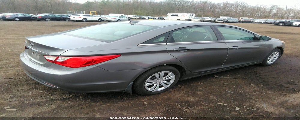 5NPEB4ACXCH345835 2012 HYUNDAI SONATA photo no. 4