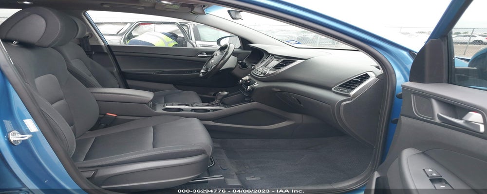 KM8J33A22HU470754 2017 HYUNDAI TUCSON photo no. 5