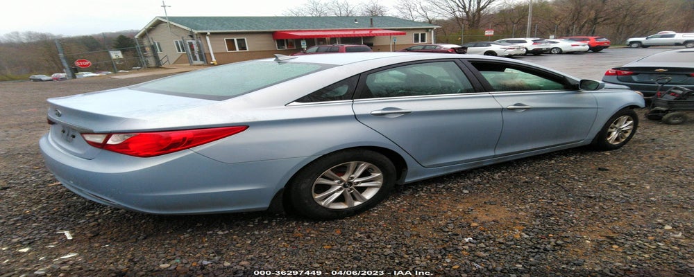 5NPEB4AC3DH807475 2013 HYUNDAI SONATA photo no. 4