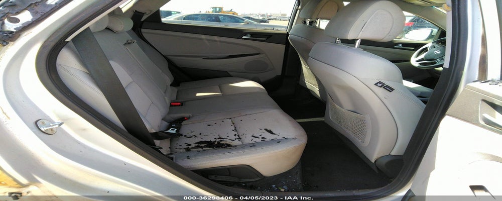 KM8J3CA44HU483880 2017 HYUNDAI TUCSON photo no. 8