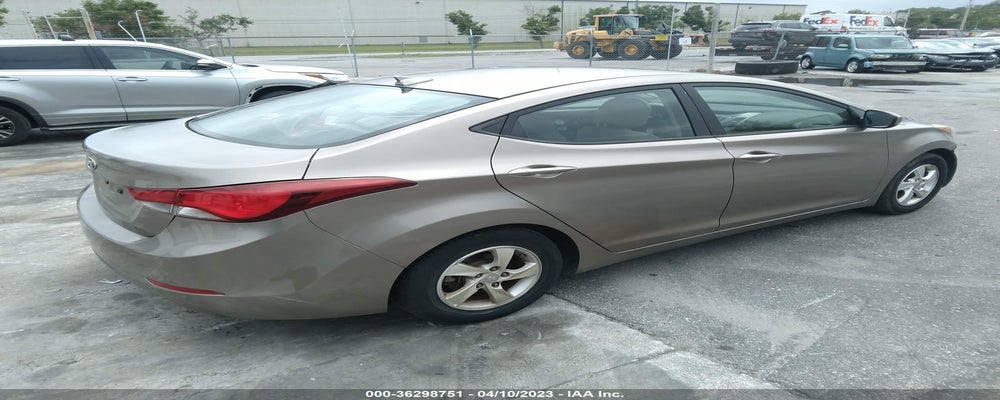 5NPDH4AE4FH582773 2015 HYUNDAI ELANTRA photo no. 4