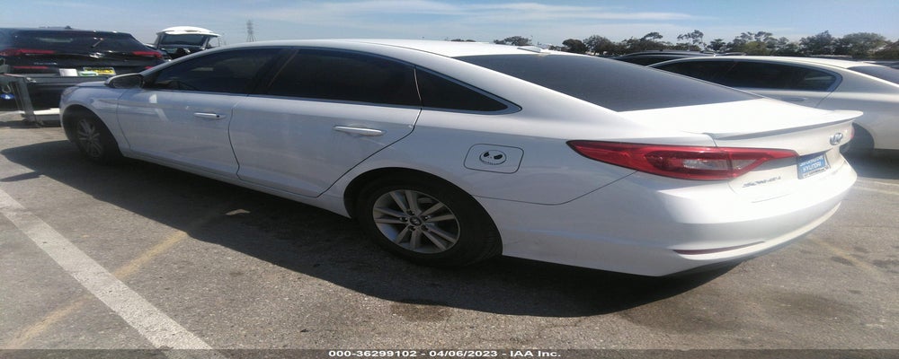 5NPE24AF3HH561088 2017 HYUNDAI SONATA photo no. 3