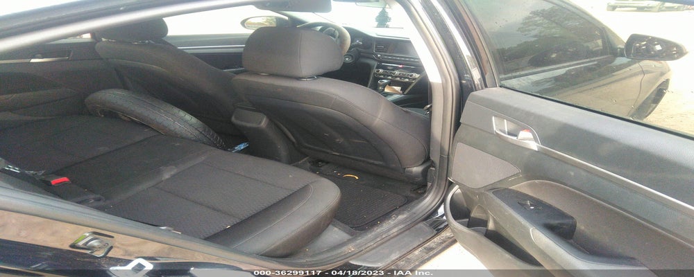5NPD84LFXLH574338 2017 HYUNDAI ELANTRA photo no. 8