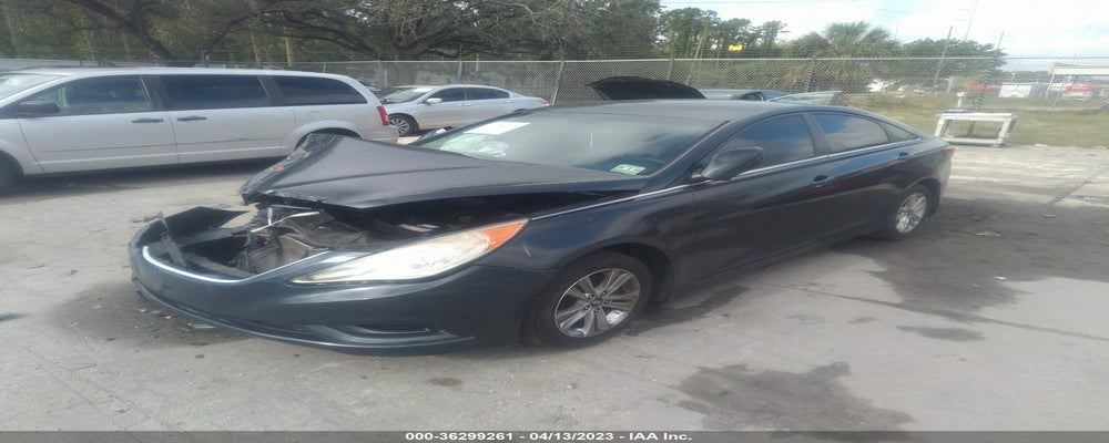 5NPEB4AC1BH240034 2011 HYUNDAI SONATA photo no. 2
