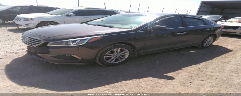5NPE24AA4FH219795 2015 HYUNDAI SONATA photo no. 2