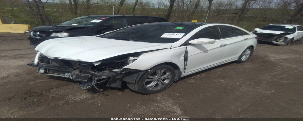 5NPEC4AC1CH454780 2012 HYUNDAI SONATA photo no. 2