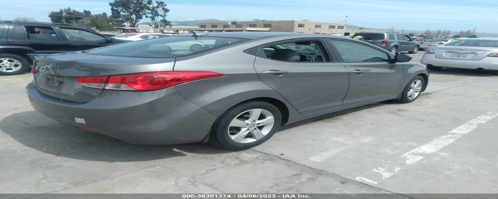 5NPDH4AE9DH205871 2013 HYUNDAI ELANTRA photo no. 4