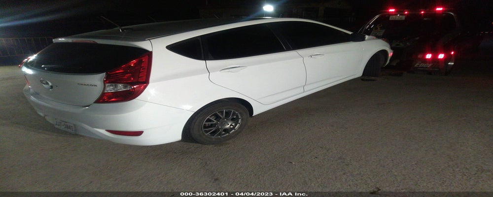 KMHCT5AE5FU202504 2015 HYUNDAI ACCENT photo no. 4