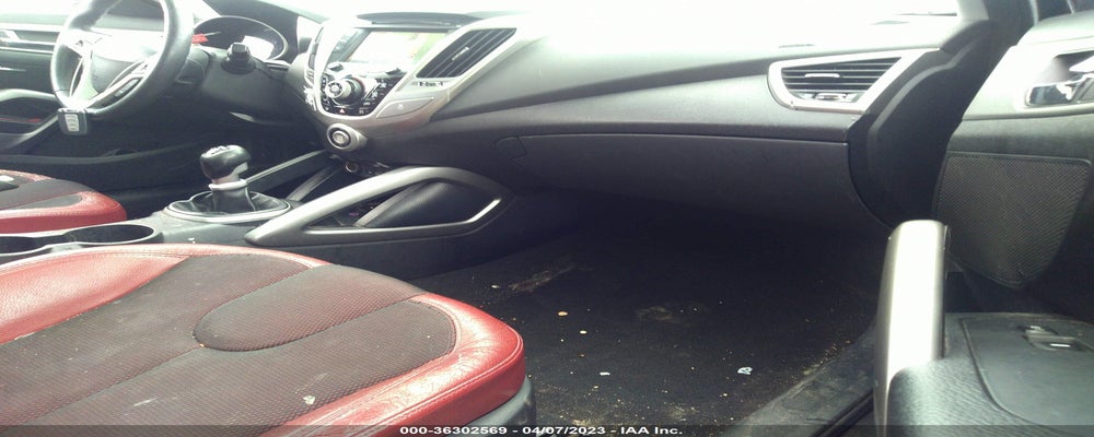 KMHTC6AD8CU022815 2012 HYUNDAI VELOSTER photo no. 5