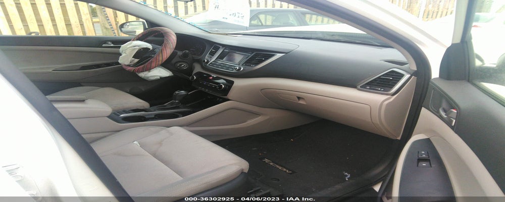 KM8J23A42HU564024 2017 HYUNDAI TUCSON photo no. 5