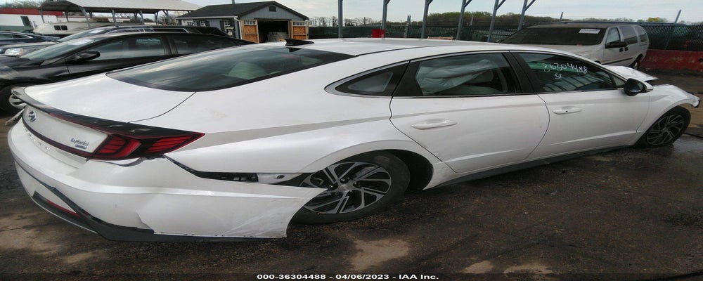 KMHL24JJ8LA015958 2020 HYUNDAI SONATA HYBRID photo no. 4