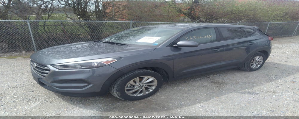 KM8J2CA48JU656423 2018 HYUNDAI TUCSON photo no. 2