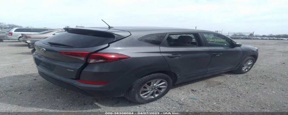 KM8J2CA48JU656423 2018 HYUNDAI TUCSON photo no. 4