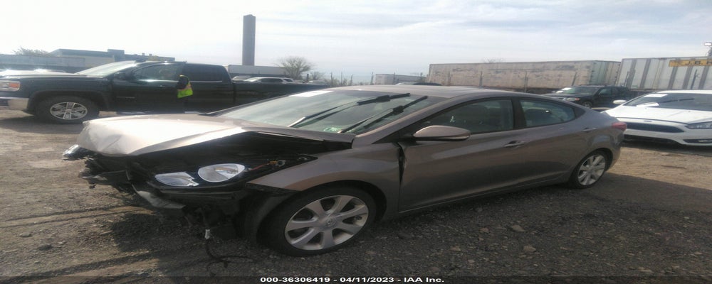 5NPDH4AE8DH454789 2013 HYUNDAI ELANTRA photo no. 2