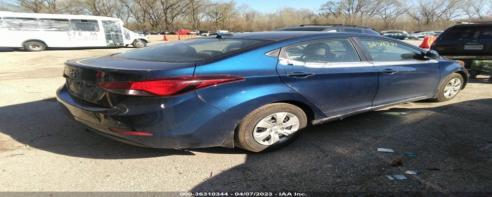 5NPDH4AE4GH777452 2016 HYUNDAI ELANTRA photo no. 4