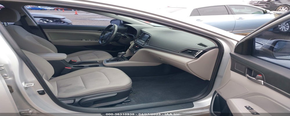 5NPD84LF3JH322041 2018 HYUNDAI ELANTRA photo no. 5