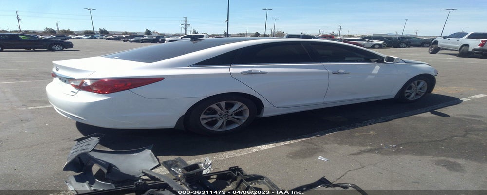 5NPEC4AC5DH683805 2013 HYUNDAI SONATA photo no. 4