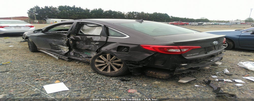 5NPE34AF8GH426930 2016 HYUNDAI SONATA photo no. 3