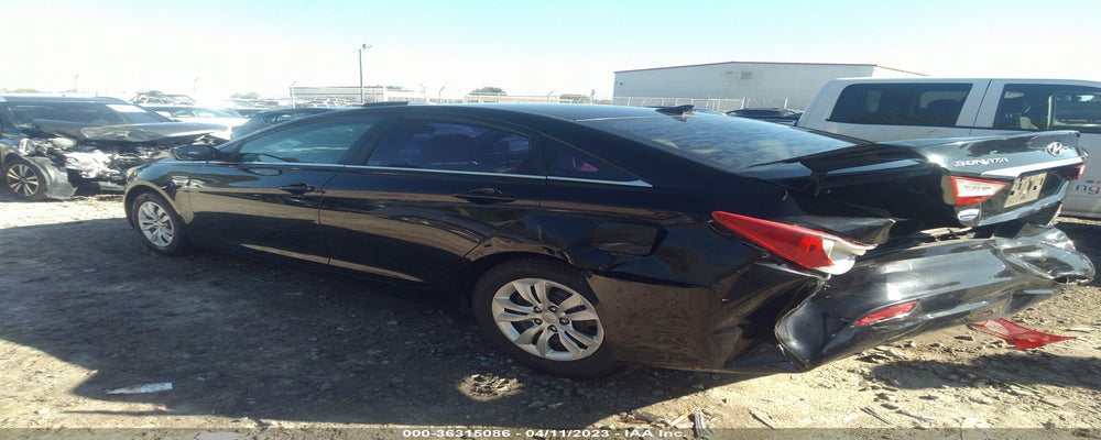 5NPEB4AC7CH320827 2012 HYUNDAI SONATA photo no. 3