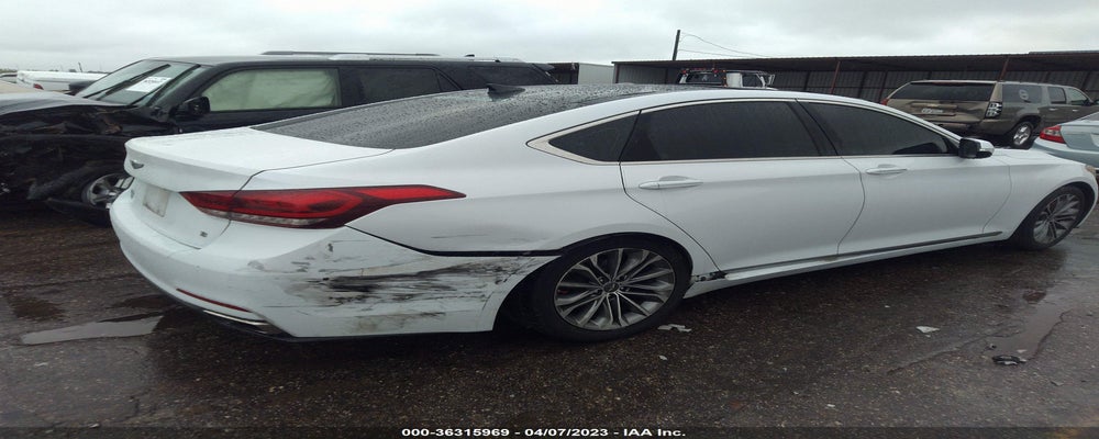 KMHGN4JE1FU032910 2015 HYUNDAI GENESIS photo no. 4