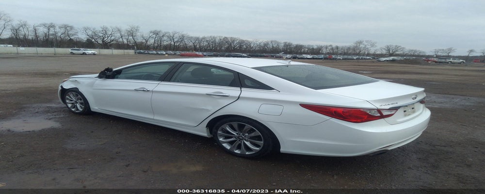 5NPEC4AC8BH296727 2011 HYUNDAI SONATA photo no. 3