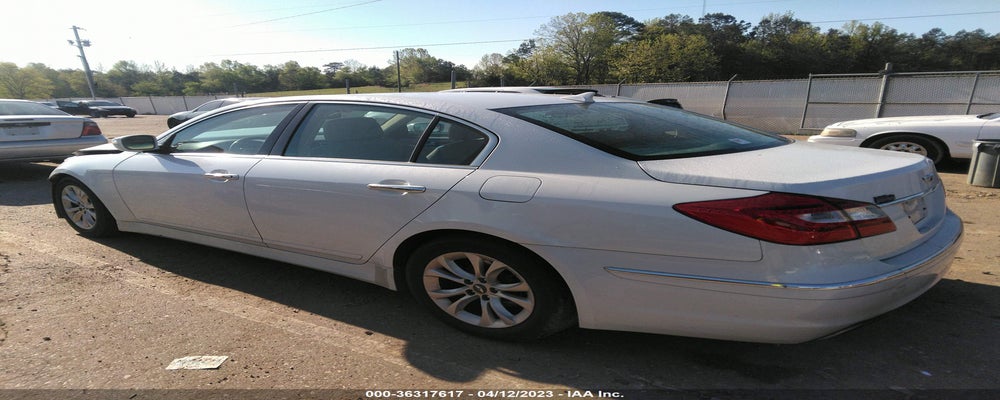 KMHGC4DD9DU245514 2013 HYUNDAI GENESIS photo no. 3