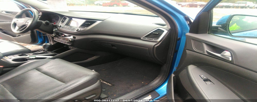 KM8J3CA27HU359388 2017 HYUNDAI TUCSON photo no. 5
