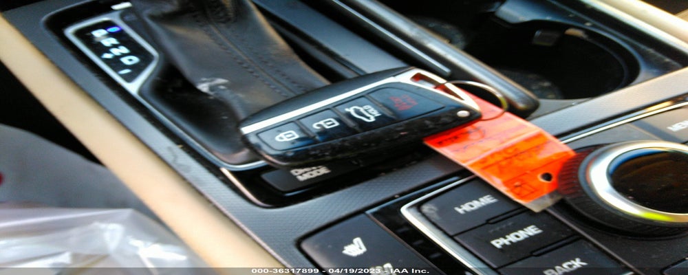 KMHGN4JE2FU046640 2015 HYUNDAI GENESIS photo no. 11