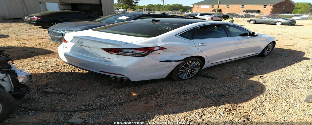 KMHGN4JE2FU046640 2015 HYUNDAI GENESIS photo no. 4