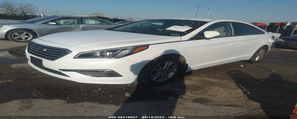 5NPE24AFXFH241506 2015 HYUNDAI SONATA photo no. 2