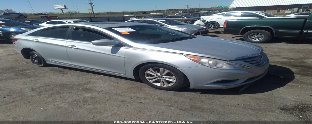5NPEB4AC3BH227883 2011 HYUNDAI SONATA photo no. 24