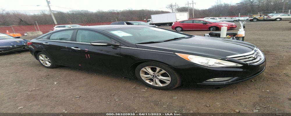 5NPEC4AC8BH085995 2011 HYUNDAI SONATA photo no. 2