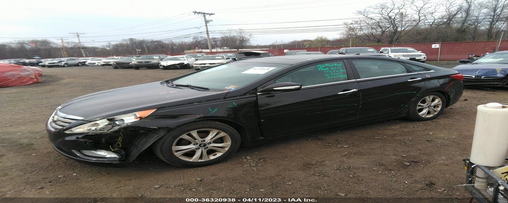 5NPEC4AC8BH085995 2011 HYUNDAI SONATA photo no. 2