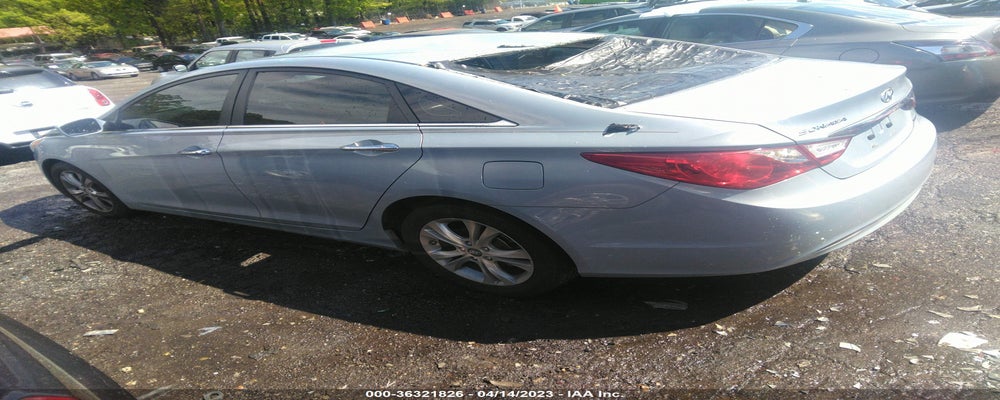 5NPEC4AC1BH148774 2011 HYUNDAI SONATA photo no. 3
