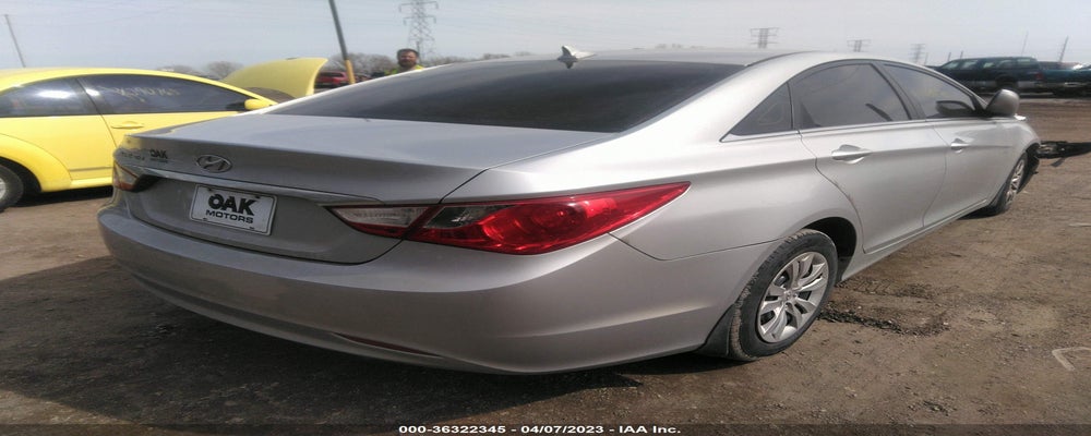 5NPEB4ACXBH278703 2011 HYUNDAI SONATA photo no. 4