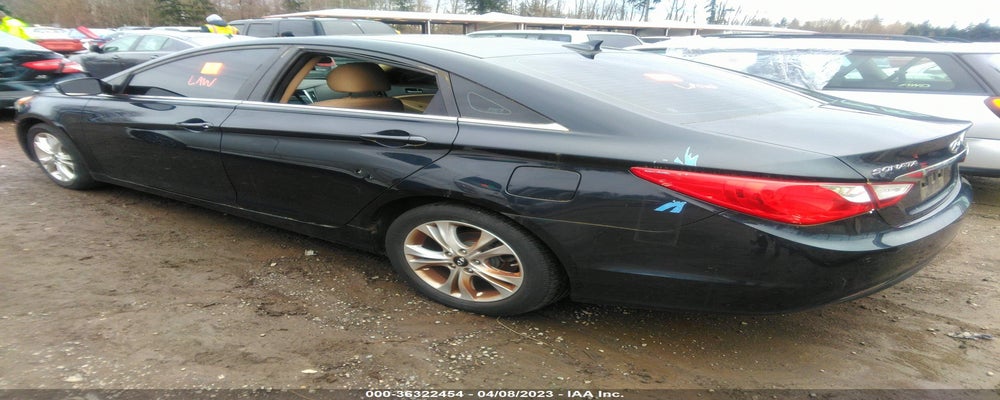 5NPEB4AC4BH070428 2011 HYUNDAI SONATA photo no. 3