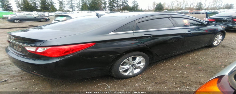 5NPEB4AC4BH070428 2011 HYUNDAI SONATA photo no. 4