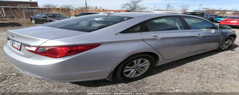 5NPEB4AC2DH792838 2013 HYUNDAI SONATA photo no. 4