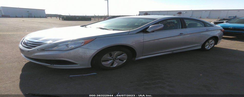 5NPEB4AC1EH826852 2014 HYUNDAI SONATA photo no. 2