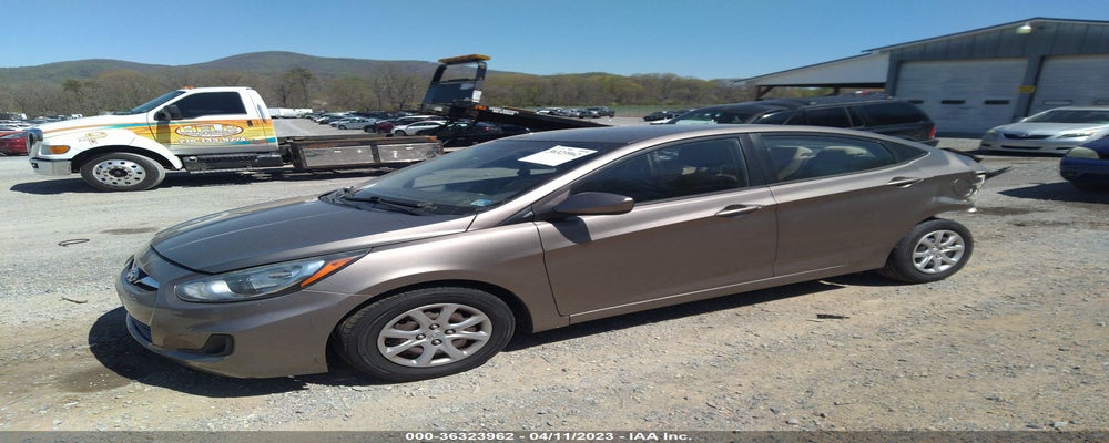 KMHCT4AE3DU442254 2013 HYUNDAI ACCENT photo no. 2