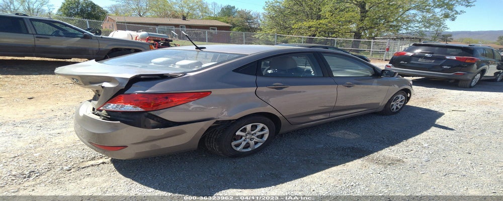 KMHCT4AE3DU442254 2013 HYUNDAI ACCENT photo no. 4