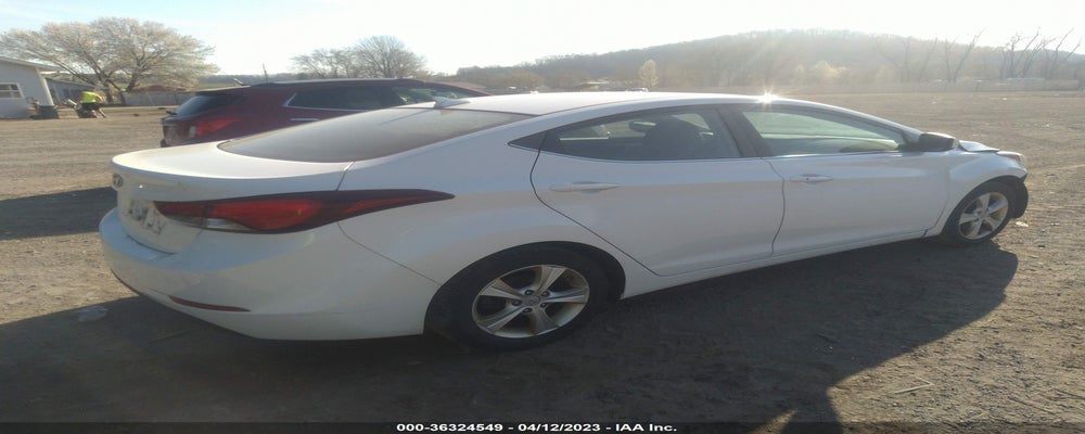 5NPDH4AE5GH736974 2016 HYUNDAI ELANTRA photo no. 4
