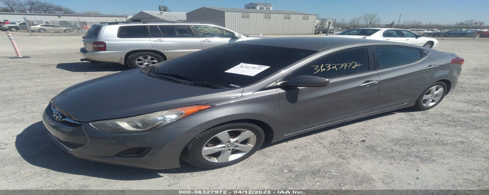 5NPDH4AE1DH452057 2013 HYUNDAI ELANTRA photo no. 2