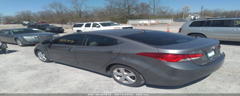 5NPDH4AE1DH452057 2013 HYUNDAI ELANTRA photo no. 3