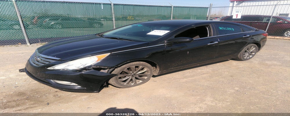 5NPEC4AC1BH262614 2011 HYUNDAI SONATA photo no. 2